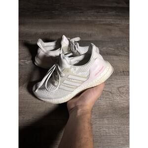 Adidas WMNS Ultraboost 1.0 sneakers in a white and Wonder Quartz pink Size 4
